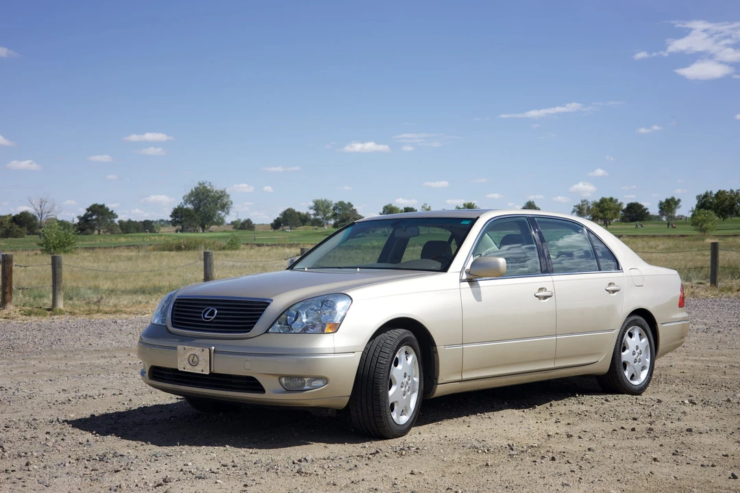 2003 Lexus LS 3rd Gen - Image 11 of 31