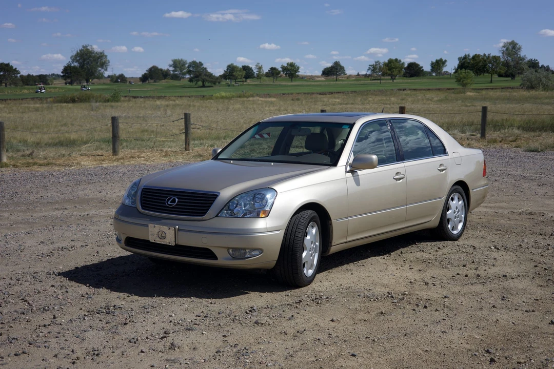 2003 Lexus LS 3rd Gen - Image 9 of 31