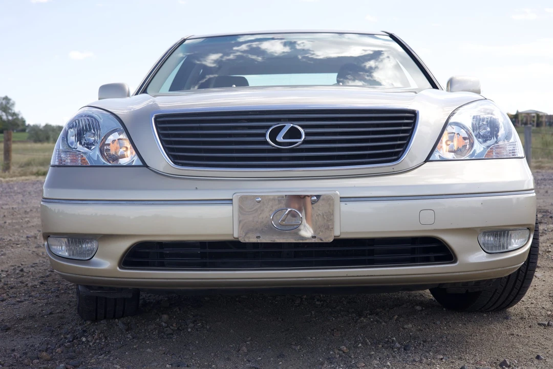 2003 Lexus LS 3rd Gen - Image 6 of 31