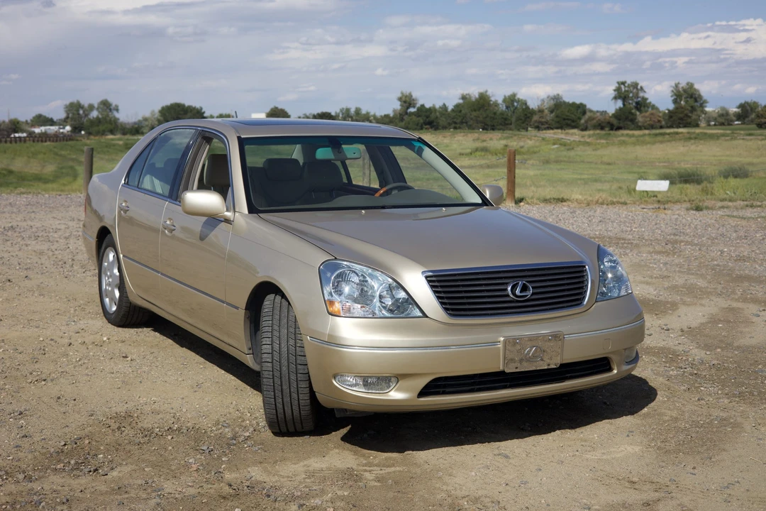 2003 Lexus LS 3rd Gen - Image 4 of 31