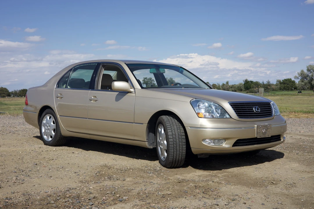 2003 Lexus LS 3rd Gen - Image 2 of 31