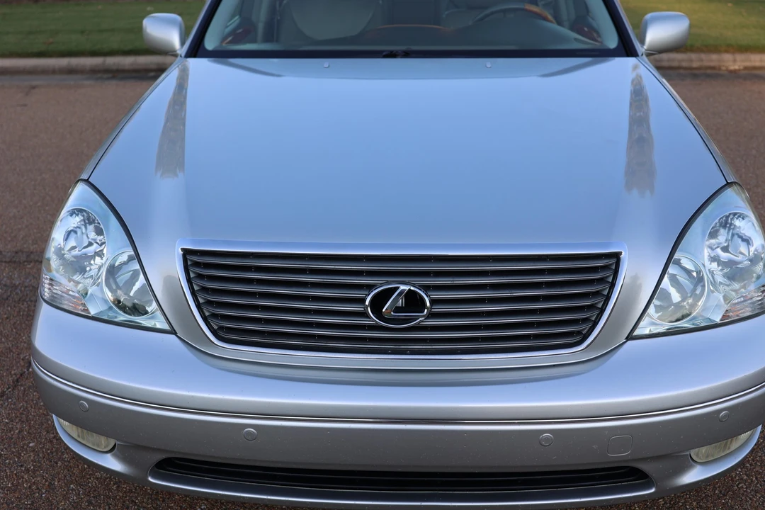 2003 Lexus LS 3rd Gen - Image 21 of 31