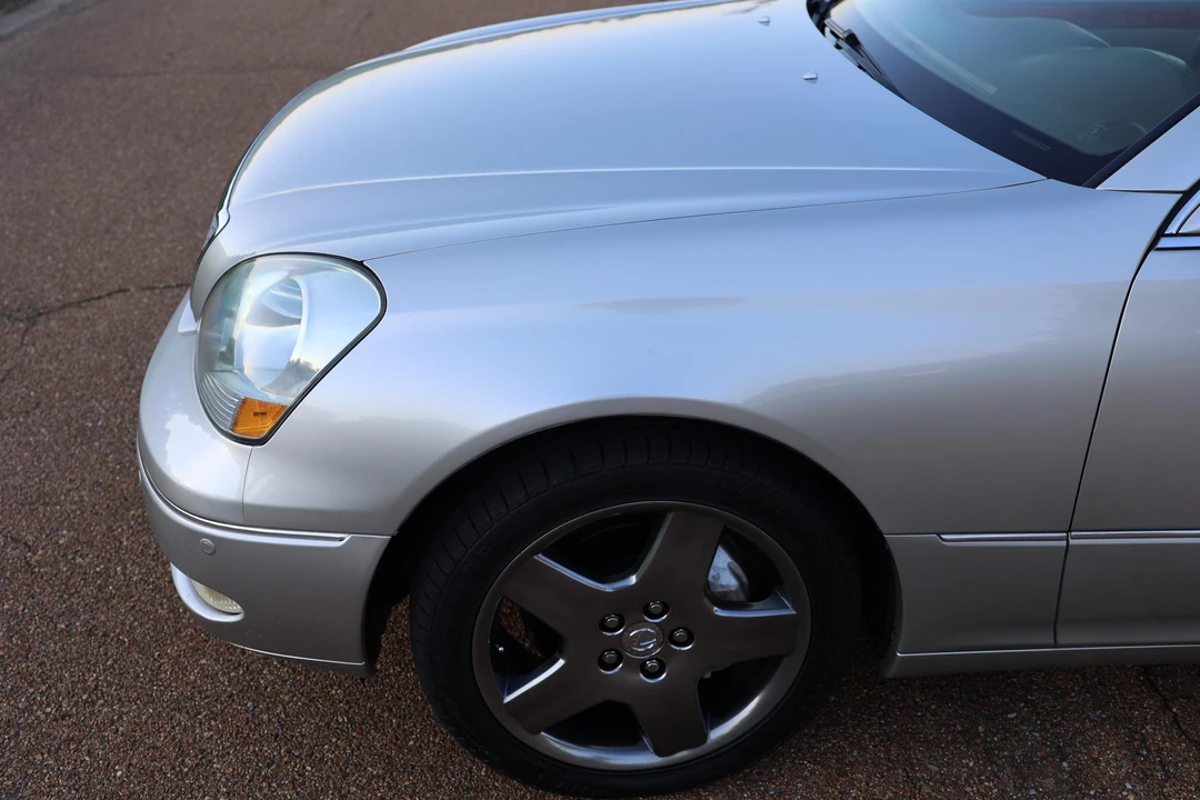 2003 Lexus LS 3rd Gen - Image 22 of 31