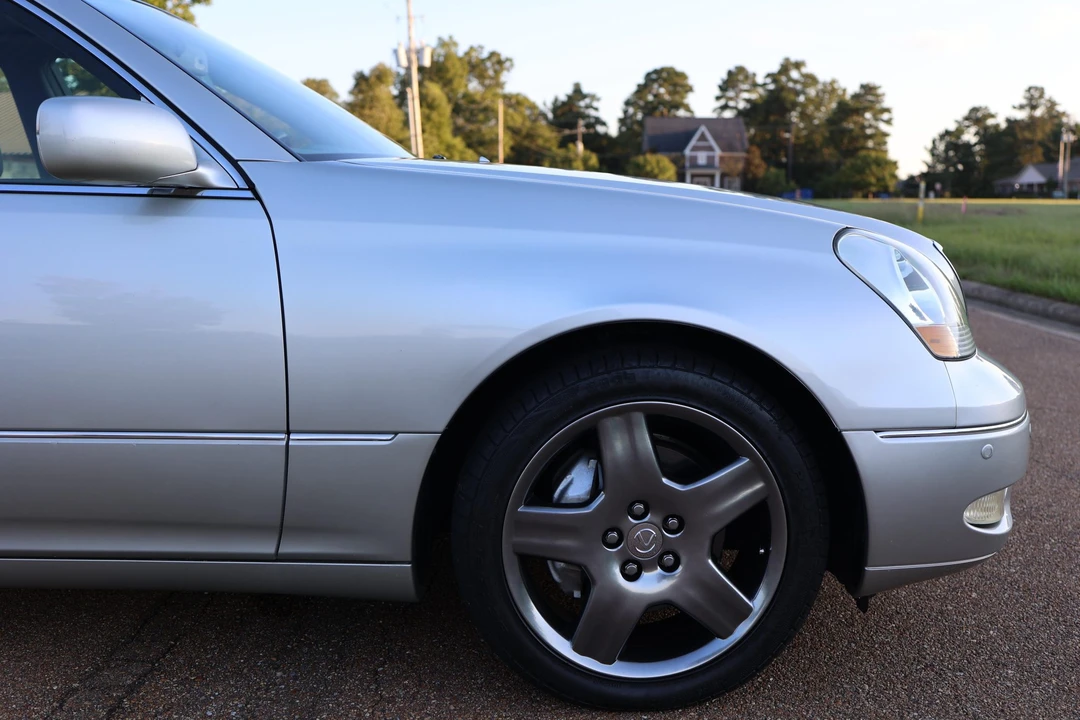 2003 Lexus LS 3rd Gen - Image 31 of 31