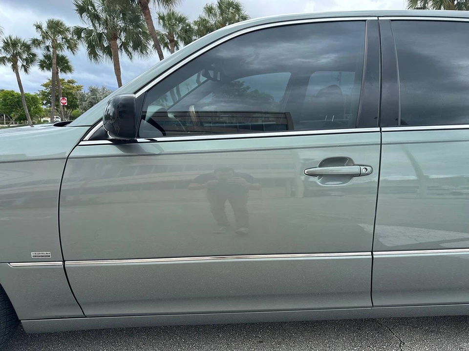 2003 Lexus LS 3rd Gen - Image 10 of 31