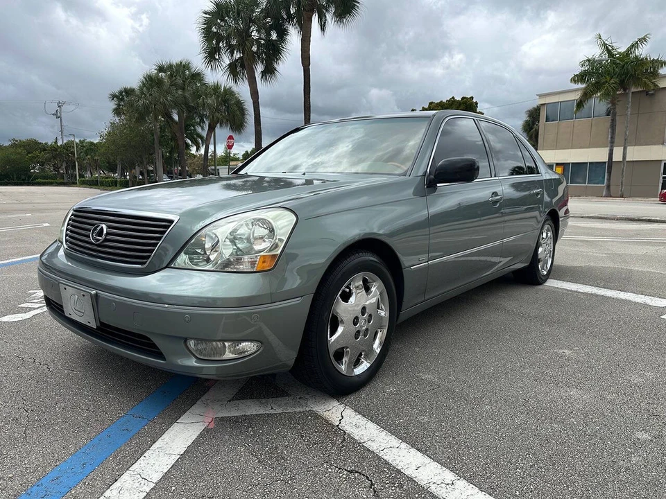 2003 Lexus LS 3rd Gen - Image 7 of 31