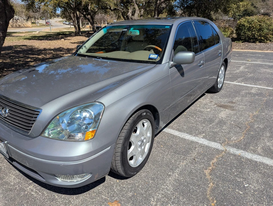 2003 Lexus LS 3rd Gen - Image 8 of 31