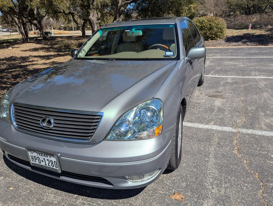 2003 Lexus LS 3rd Gen - Image 7 of 31