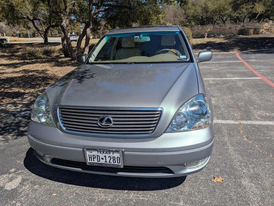 2003 Lexus LS 3rd Gen - Image 6 of 31