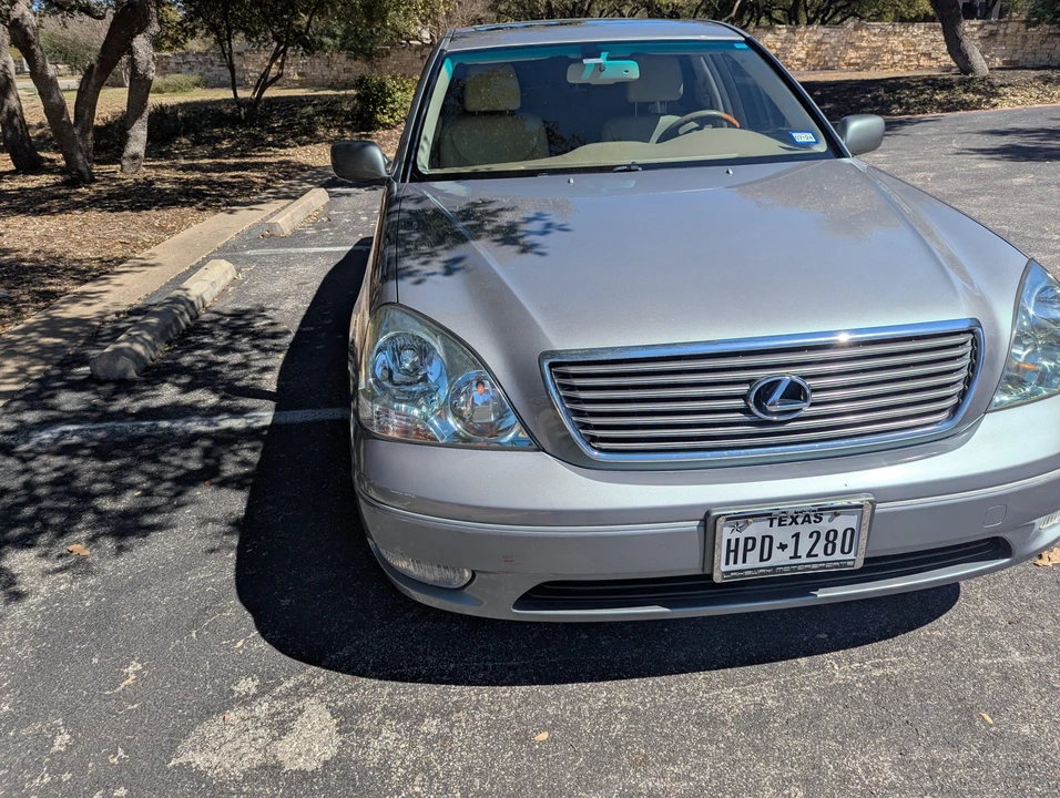 2003 Lexus LS 3rd Gen - Image 4 of 31
