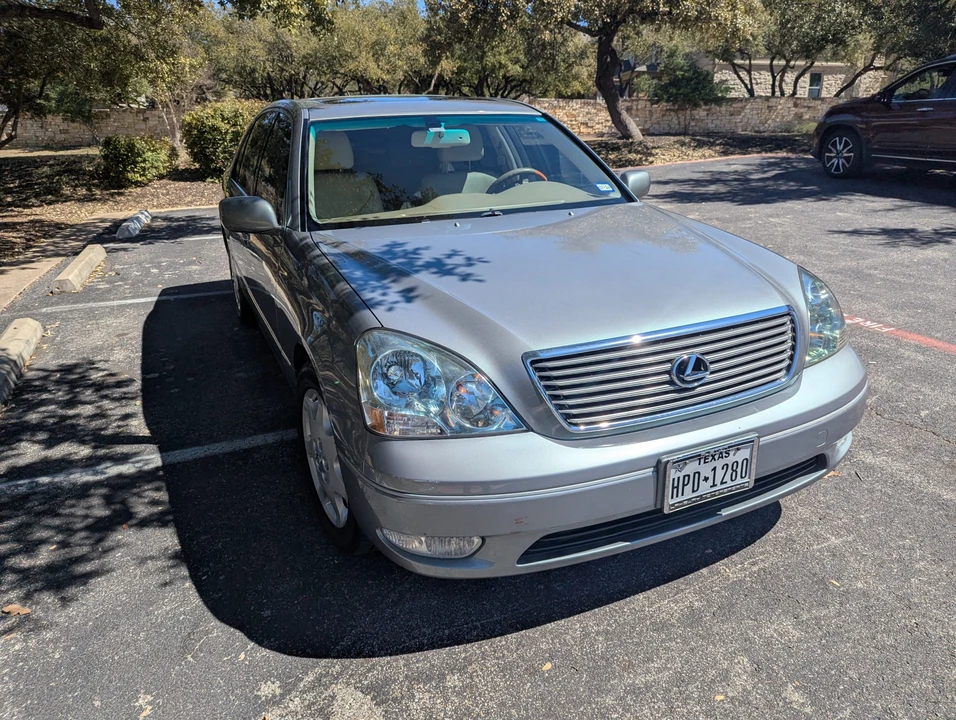 2003 Lexus LS 3rd Gen - Image 3 of 31