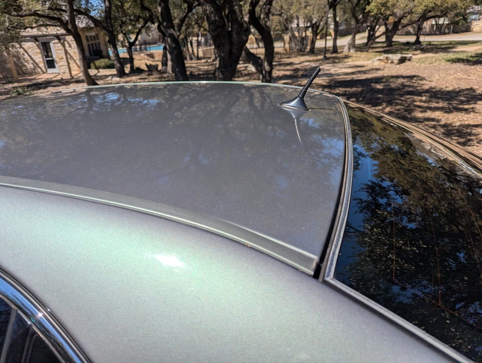2003 Lexus LS 3rd Gen - Image 28 of 31