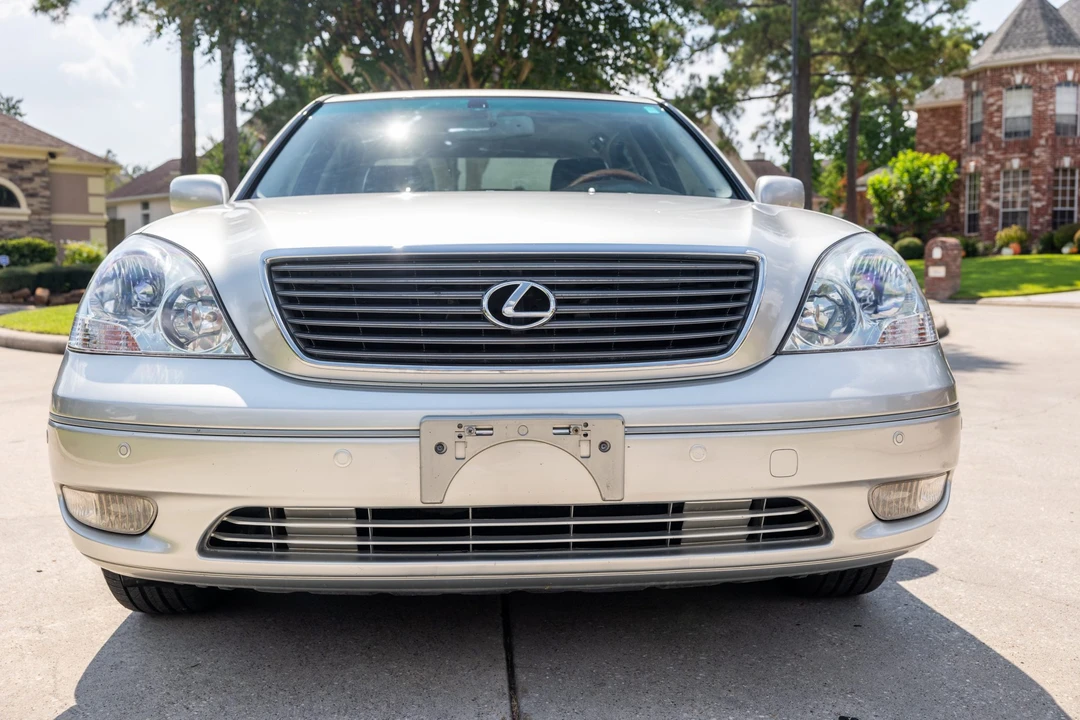 2003 Lexus LS 3rd Gen - Image 17 of 31