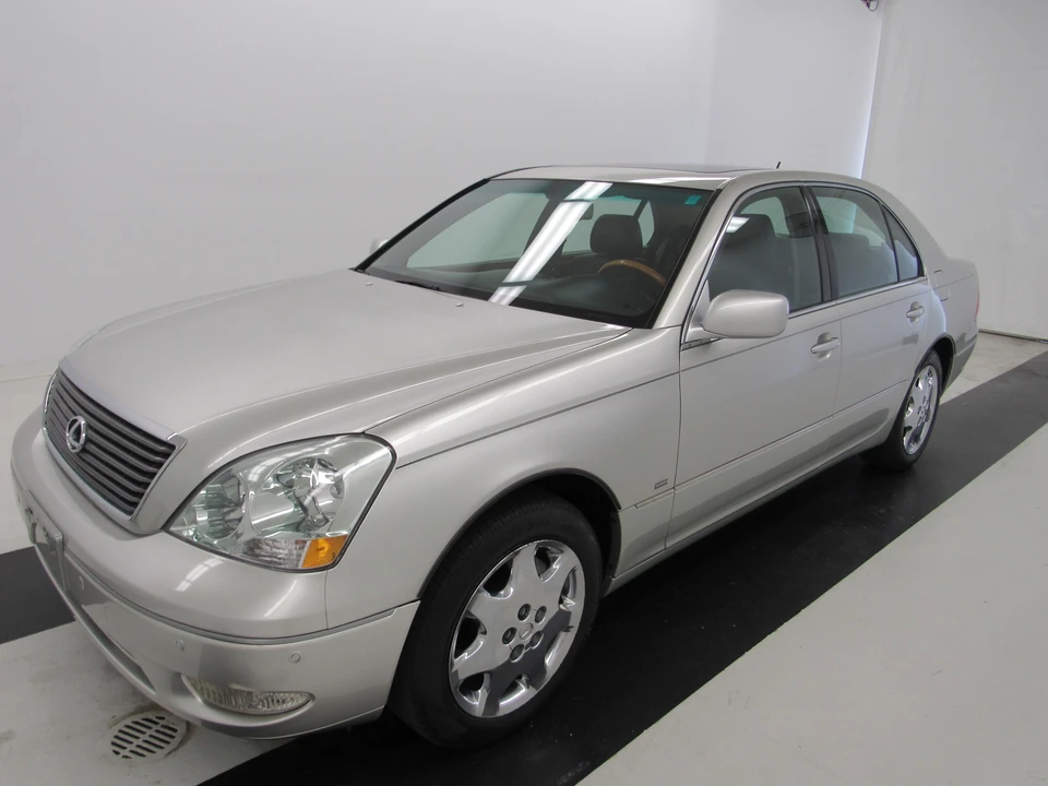 2003 Lexus LS 3rd Gen - Image 5 of 31