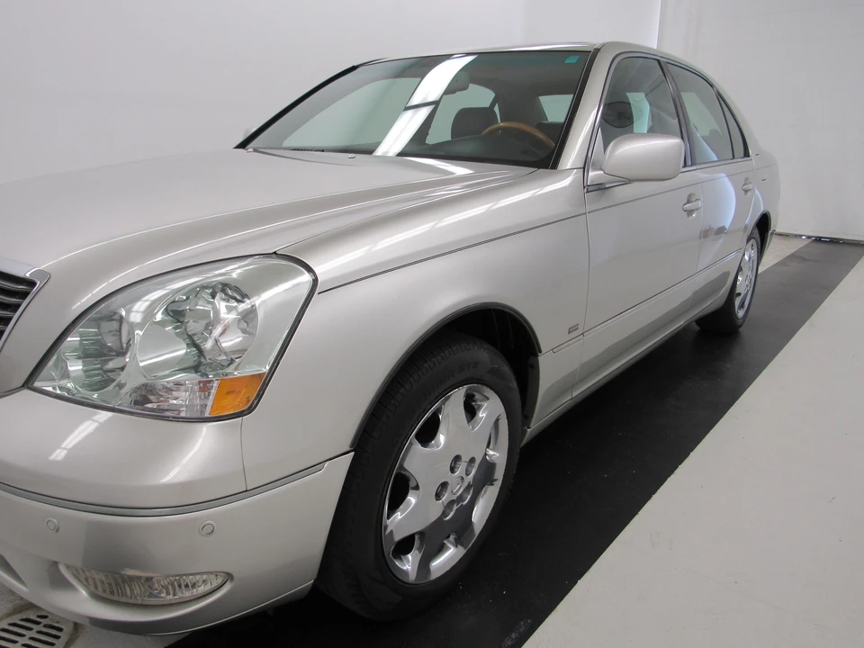 2003 Lexus LS 3rd Gen - Image 19 of 31