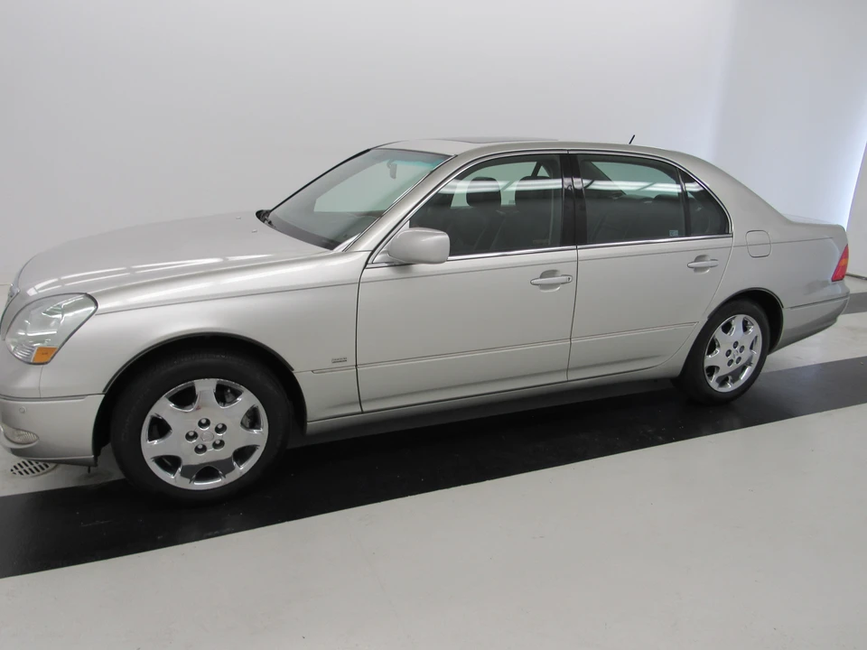 2003 Lexus LS 3rd Gen - Image 20 of 31