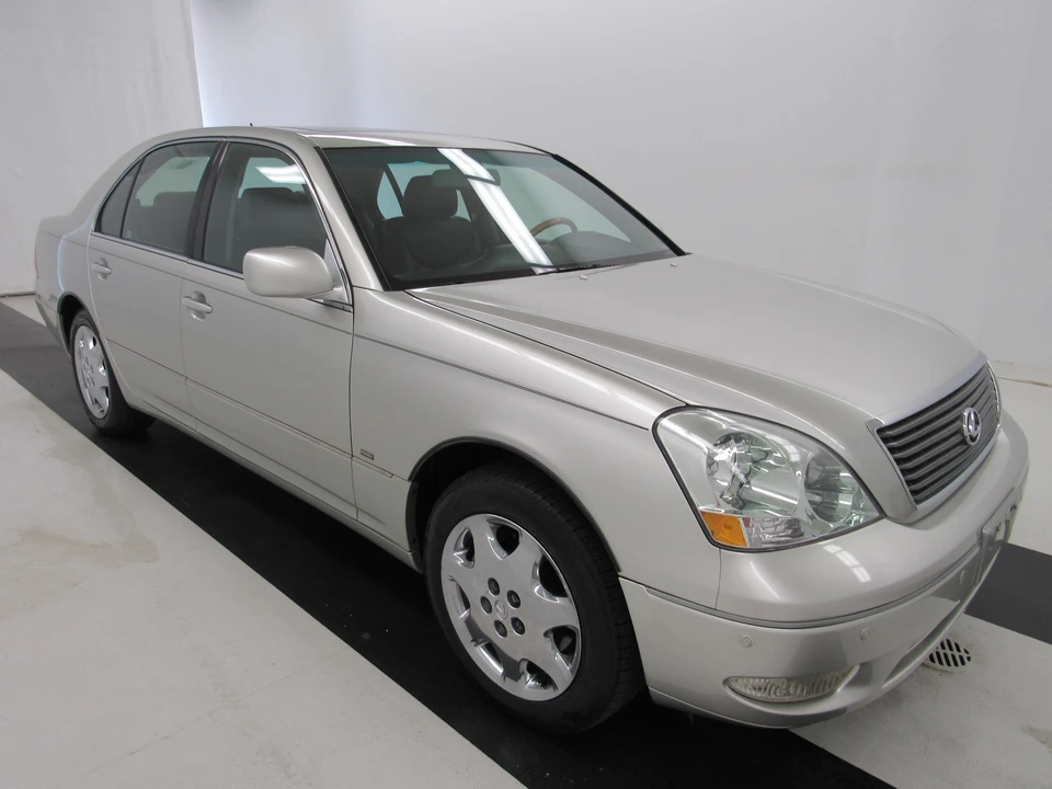 2003 Lexus LS 3rd Gen - Image 15 of 31