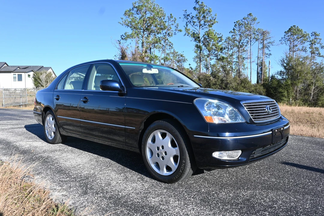 2003 Lexus LS 3rd Gen - Image 5 of 31
