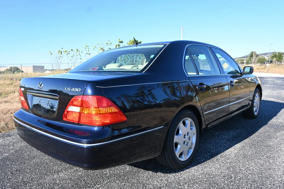 2003 Lexus LS 3rd Gen - Image 7 of 31
