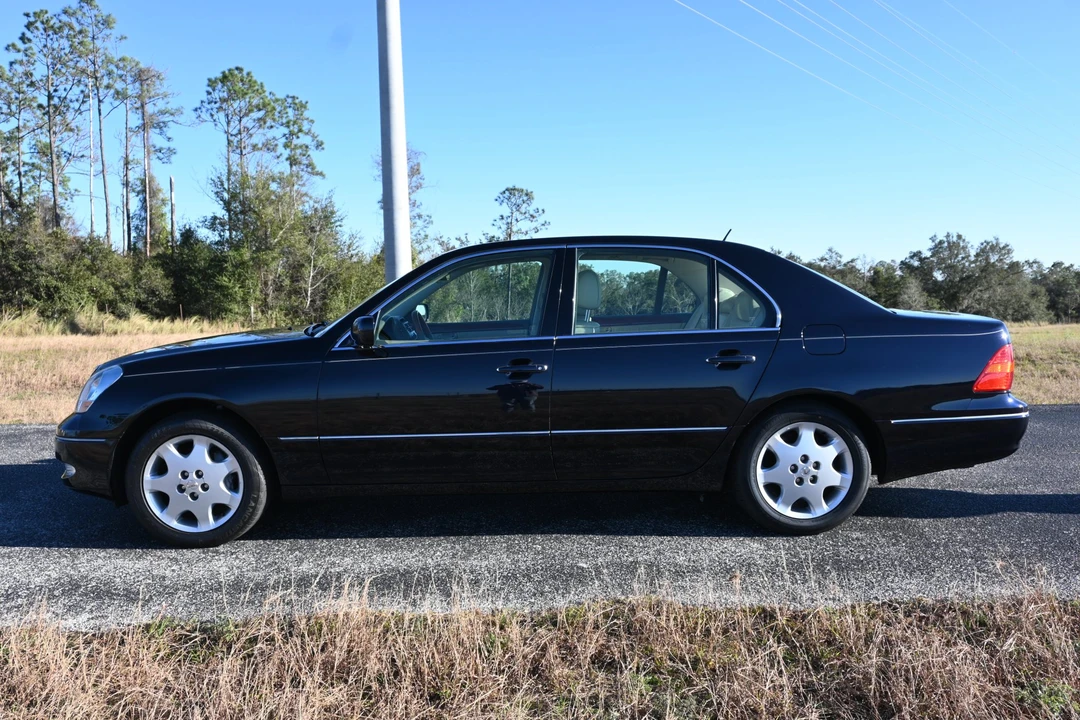 2003 Lexus LS 3rd Gen - Image 14 of 31