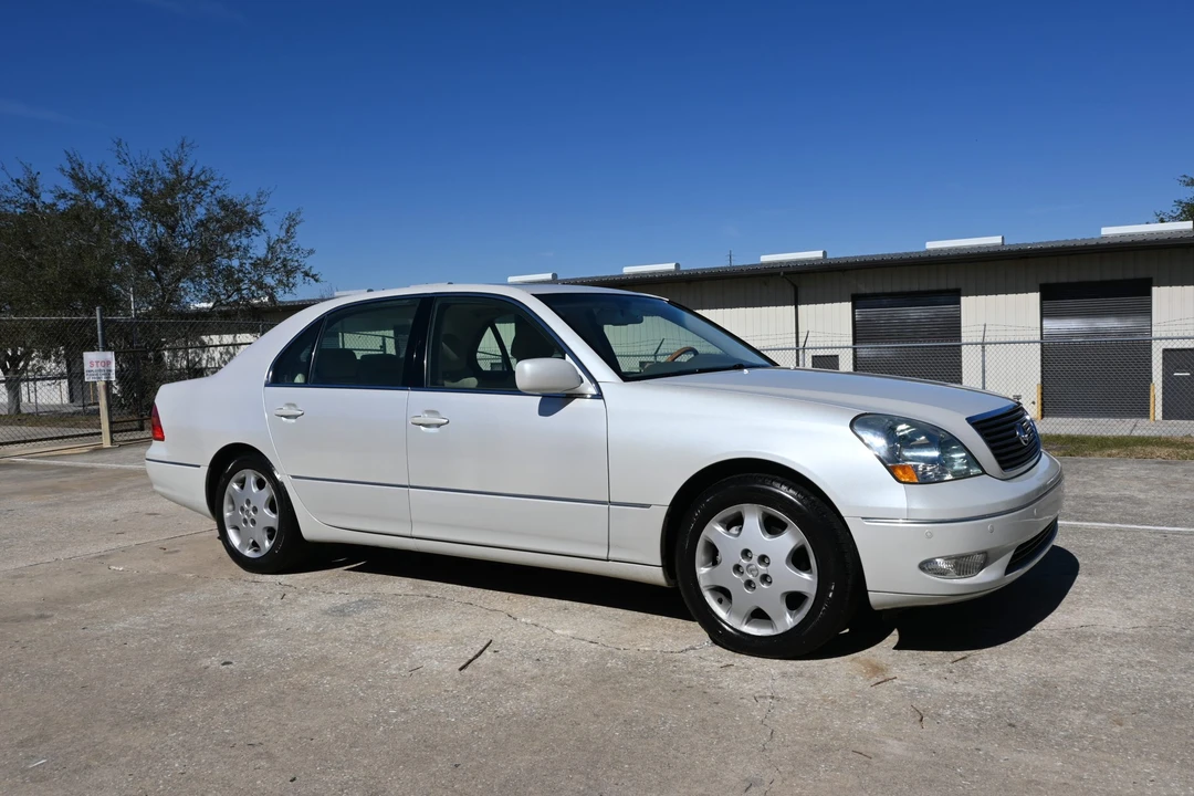 2003 Lexus LS 3rd Gen - Image 9 of 31