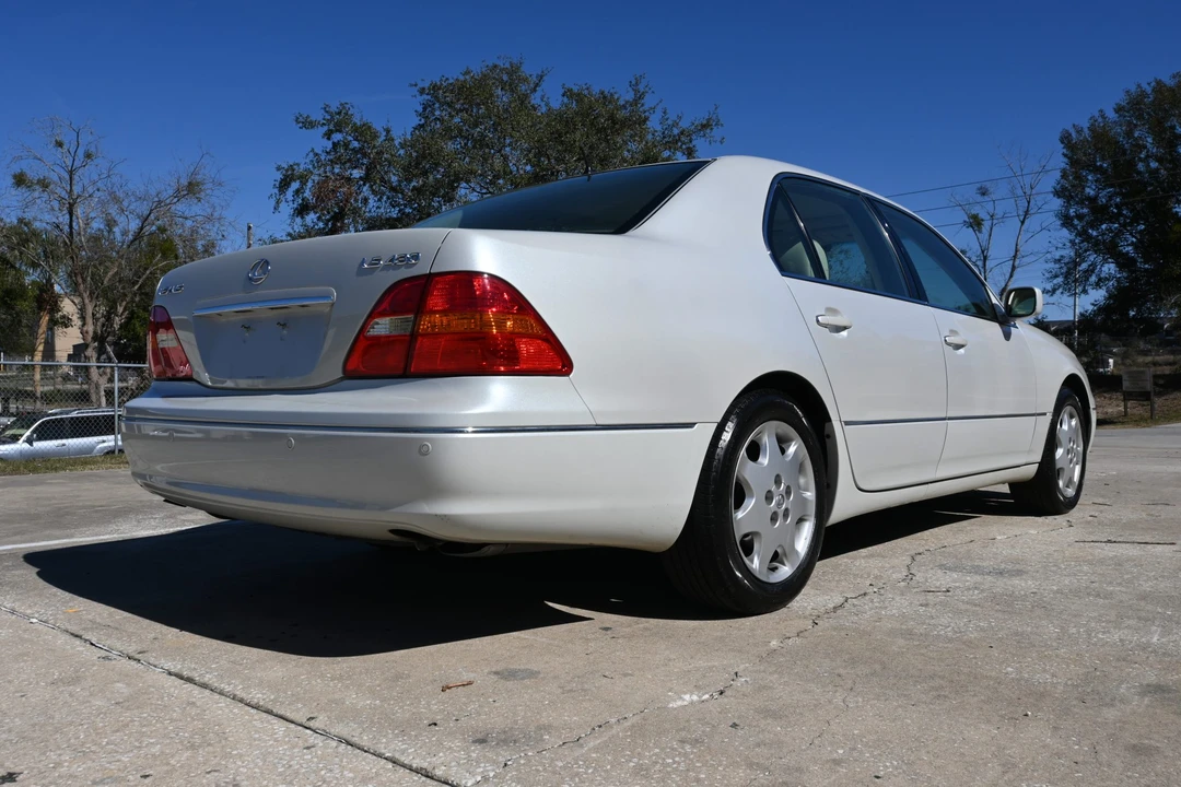 2003 Lexus LS 3rd Gen - Image 18 of 31