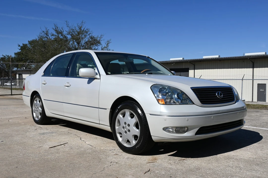 2003 Lexus LS 3rd Gen - Image 5 of 31