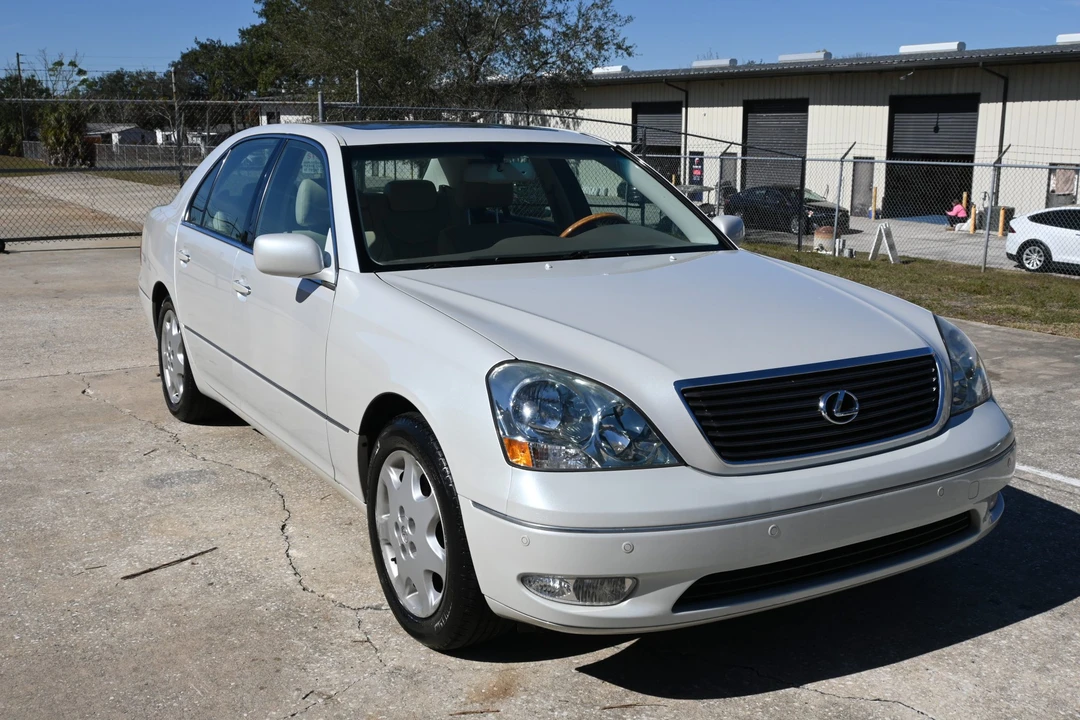 2003 Lexus LS 3rd Gen - Image 2 of 31