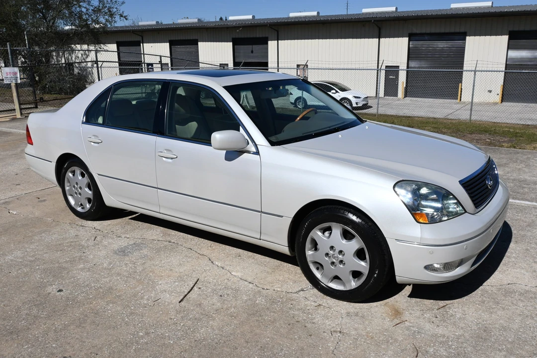 2003 Lexus LS 3rd Gen - Image 8 of 31
