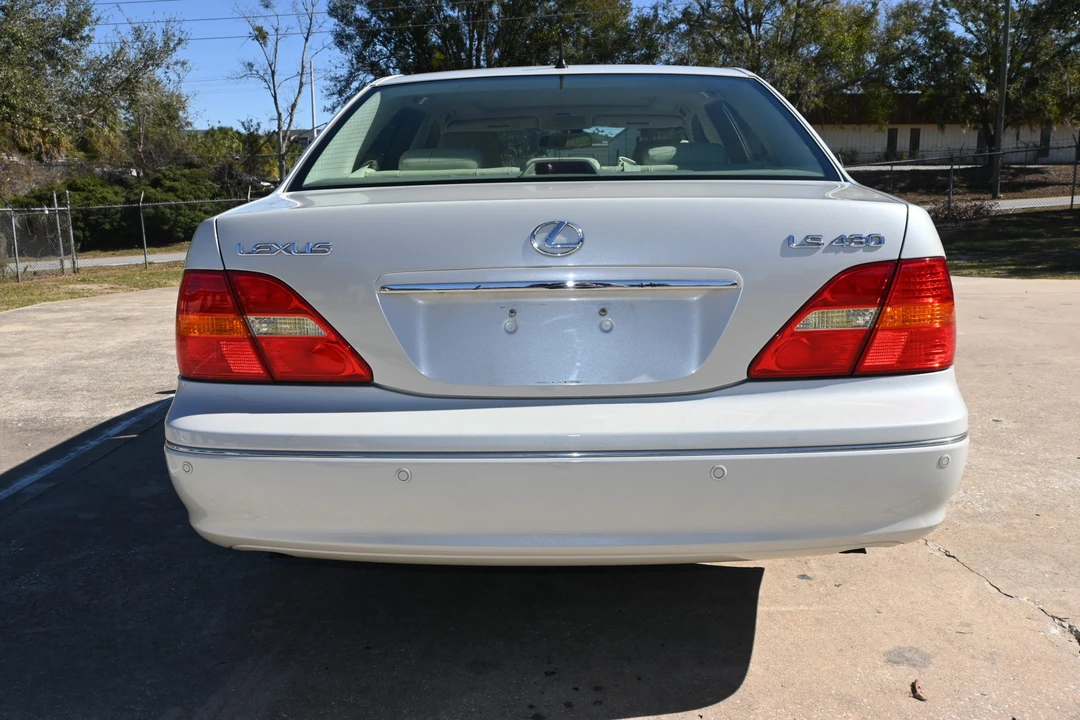2003 Lexus LS 3rd Gen - Image 22 of 31