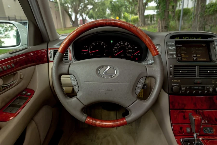 2003 Lexus LS 3rd Gen - Image 30 of 31
