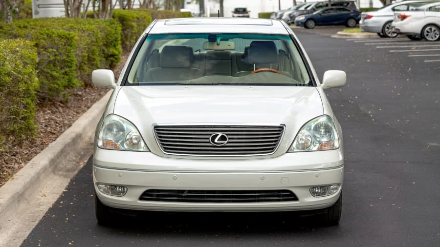 2003 Lexus LS 3rd Gen - Image 3 of 31