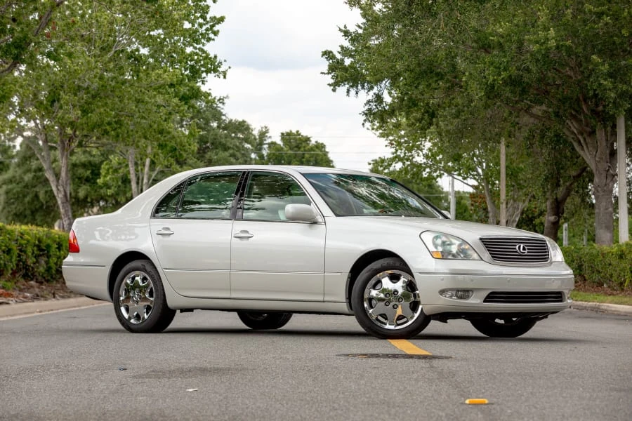 2003 Lexus LS 3rd Gen - Image 7 of 31