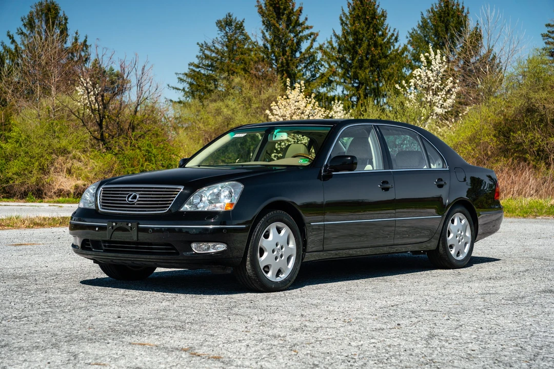 2003 Lexus LS 3rd Gen - Image 5 of 31