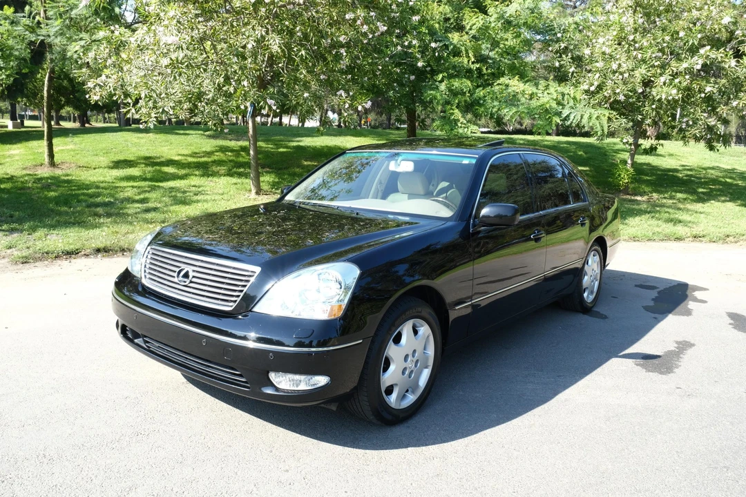 2003 Lexus LS 3rd Gen - Image 3 of 31