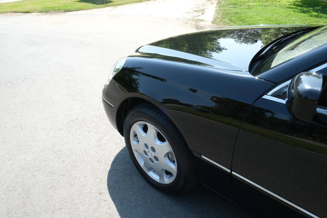 2003 Lexus LS 3rd Gen - Image 15 of 31