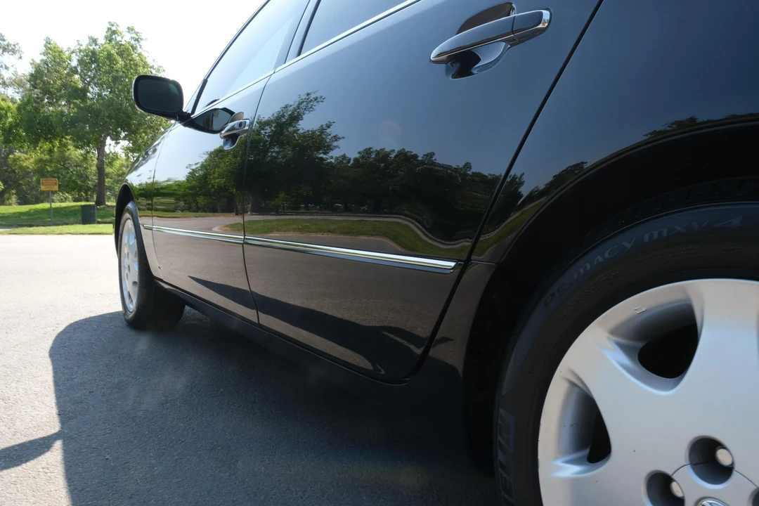 2003 Lexus LS 3rd Gen - Image 17 of 31