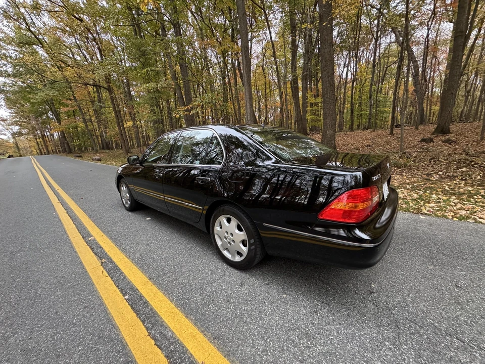 2003 Lexus LS 2nd Gen - Image 22 of 31