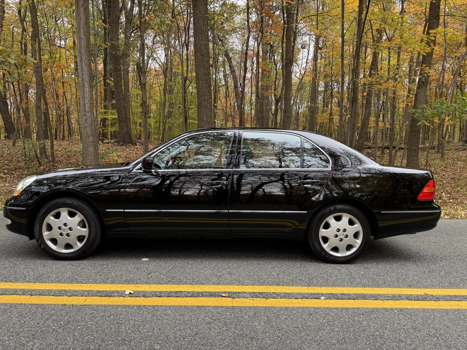 2003 Lexus LS 2nd Gen - Image 23 of 31