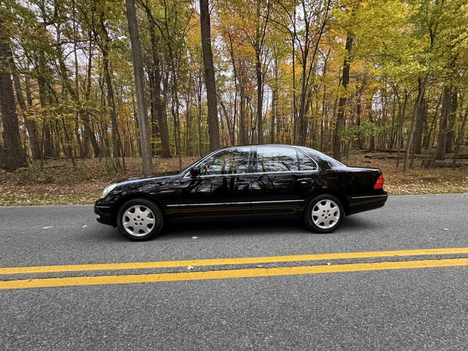 2003 Lexus LS 2nd Gen - Image 26 of 31