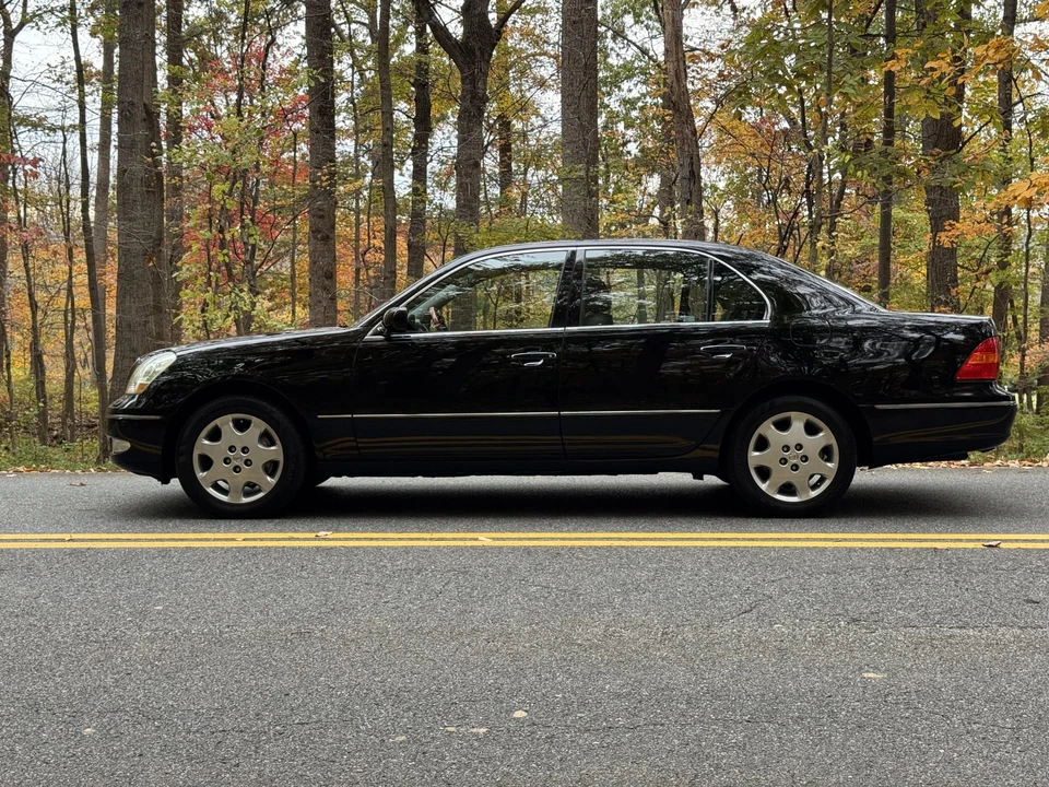 2003 Lexus LS 2nd Gen - Image 24 of 31