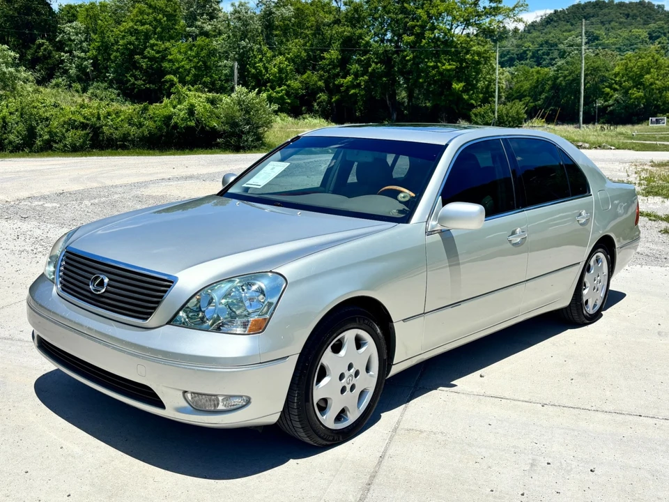 2003 Lexus LS 3rd Gen - Image 2 of 31