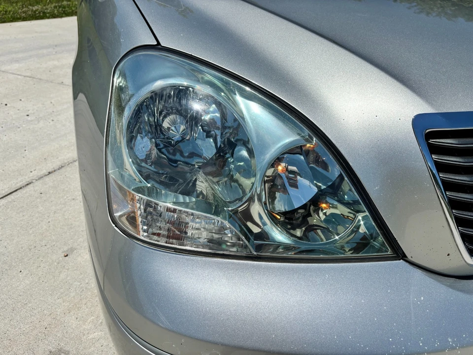 2003 Lexus LS 3rd Gen - Image 14 of 31