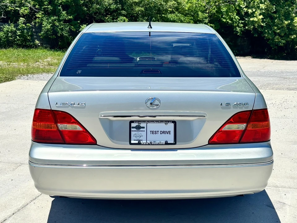 2003 Lexus LS 3rd Gen - Image 6 of 31