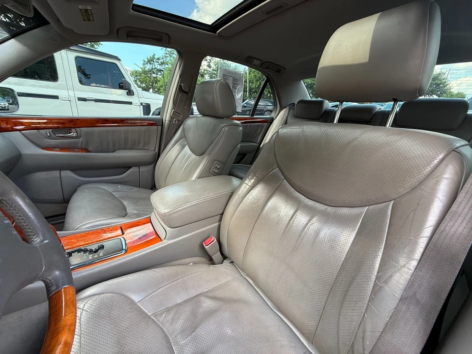 2003 Lexus LS 3rd Gen - Image 31 of 31