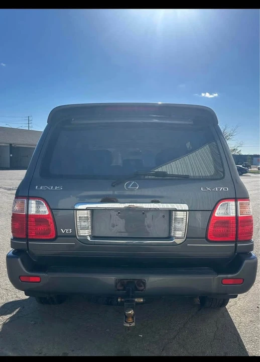2003 Lexus LX 2nd Gen - Image 5 of 16