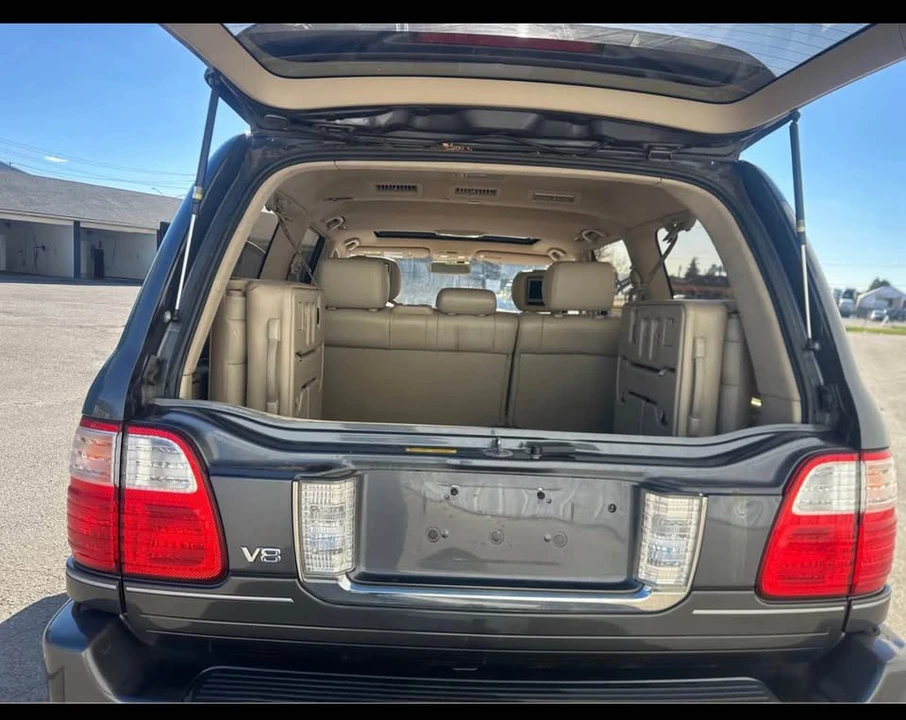 2003 Lexus LX 2nd Gen - Image 13 of 16