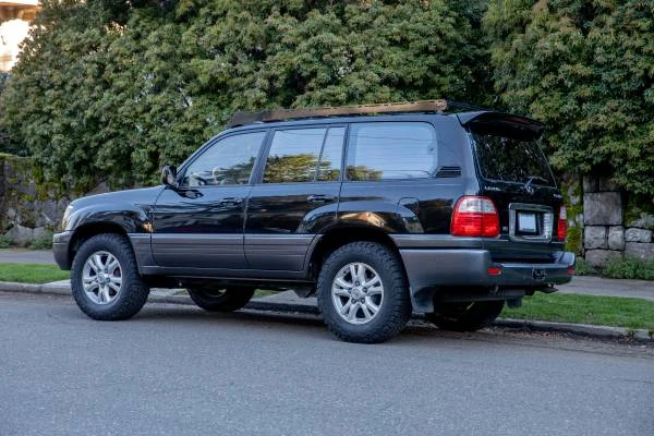 2003 Lexus LX 2nd Gen - Image 6 of 21