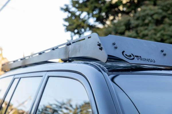 2003 Lexus LX 2nd Gen - Image 10 of 21