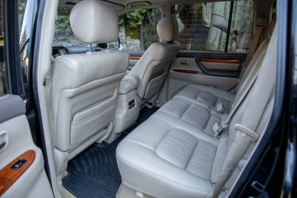 2003 Lexus LX 2nd Gen - Image 14 of 21